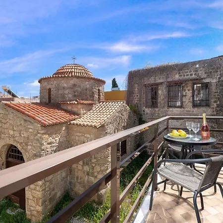 Emerald Dream House, Aithria Apartment