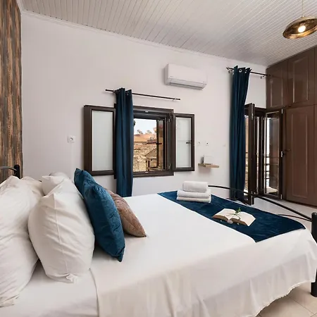 Emerald Dream House, Aithria Rhodes City