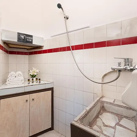 Emerald Dream House, Aithria * Rhodes City